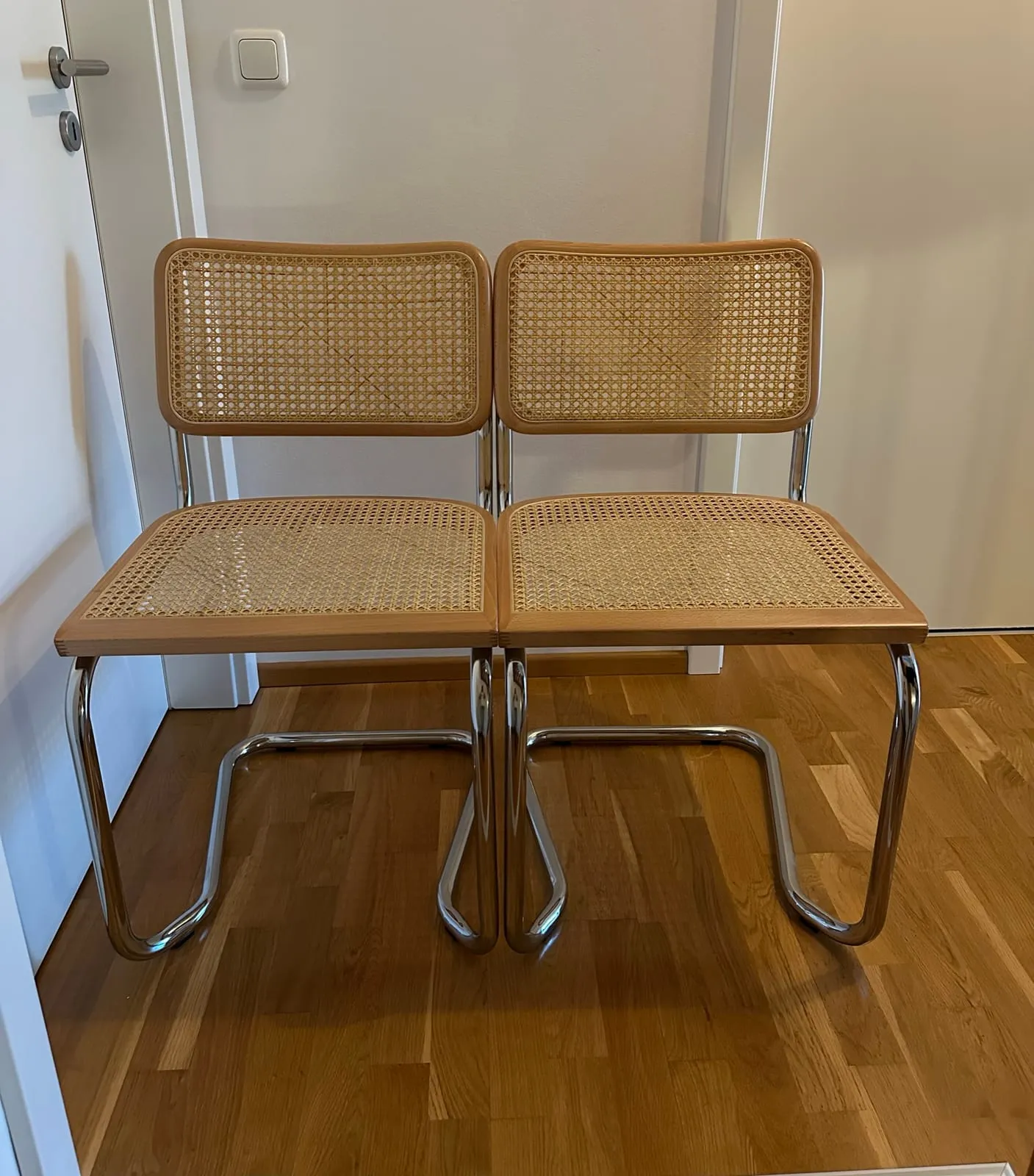 Freischwinger-Paar im Cesca-Stil – Wiener Geflecht & Chrom – Foto 1 von 18